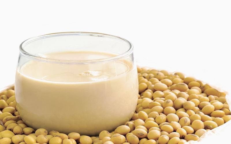 Sữa hạt đậu nành tốt cho sức khỏe gia đình